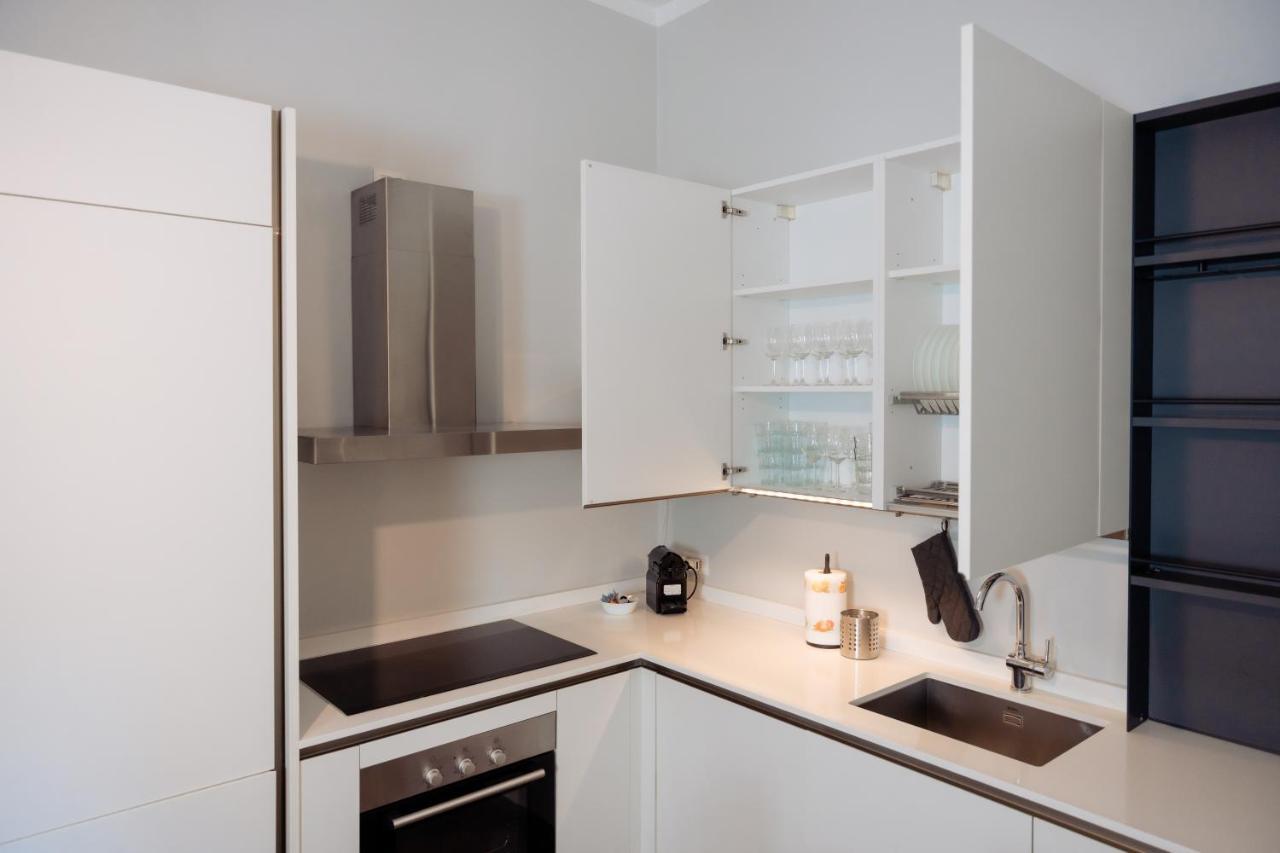 San Siro Metro - Life - Red Diamonds Apartment Milan